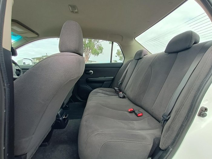 2007 Nissan Tiida ST-L C11 MY07 Polar White