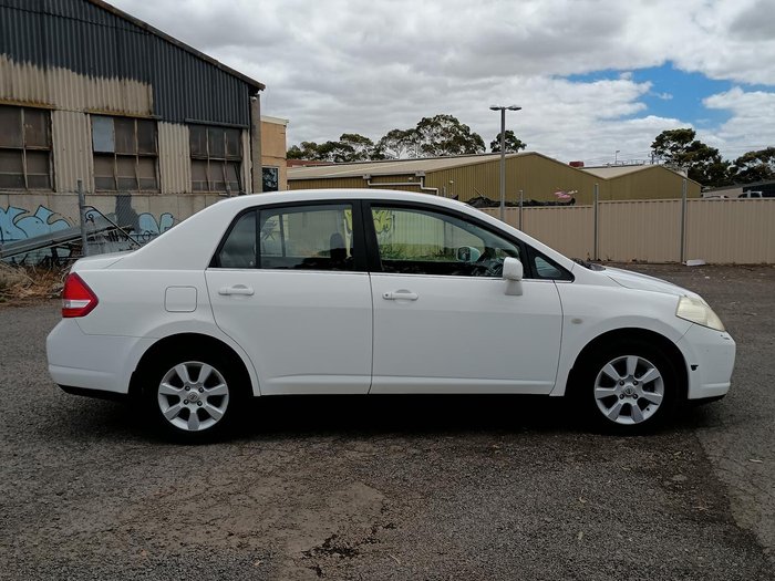 2007 Nissan Tiida ST-L C11 MY07 Polar White