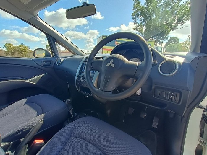 2007 Mitsubishi Colt LS RG MY07 White