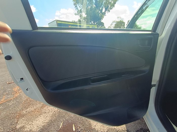 2007 Mitsubishi Colt LS RG MY07 White