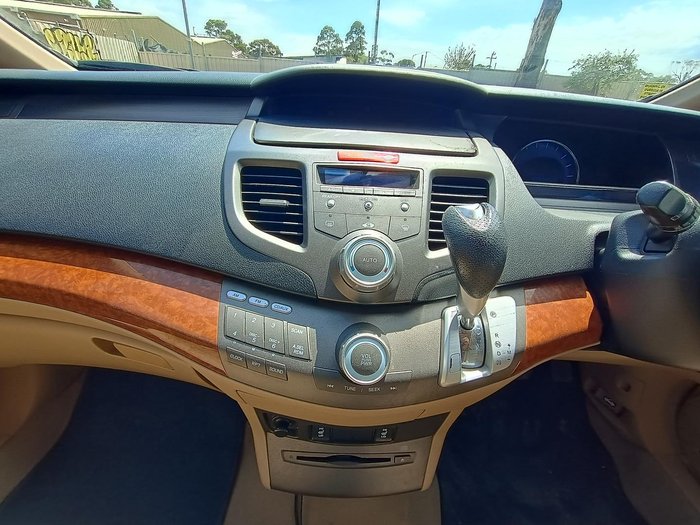 2005 Honda Odyssey Luxury 3rd Gen Satin Silver