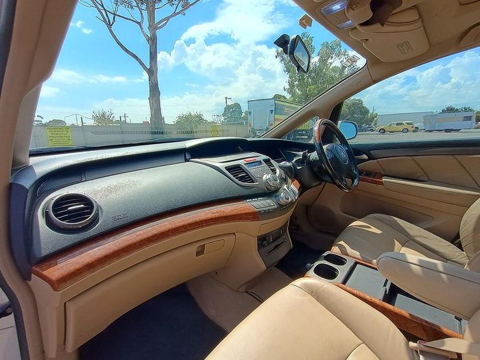 2005 Honda Odyssey Luxury 3rd Gen Satin Silver