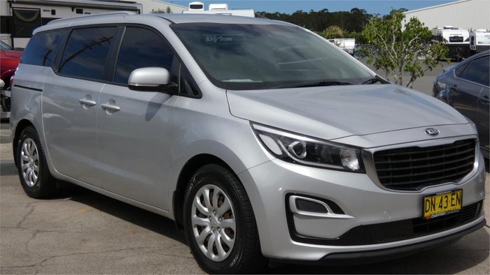 2018 Kia Carnival S