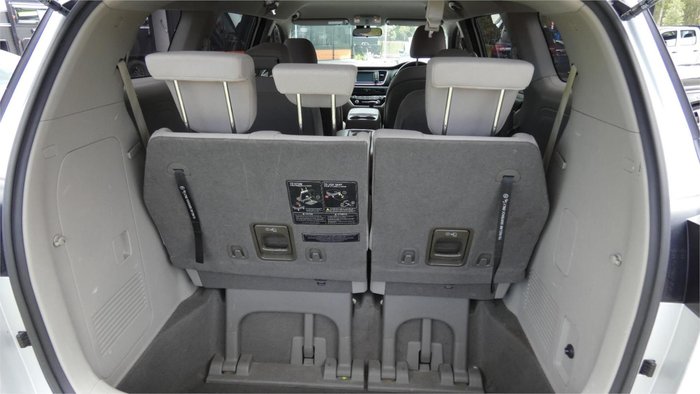 2018 Kia Carnival S