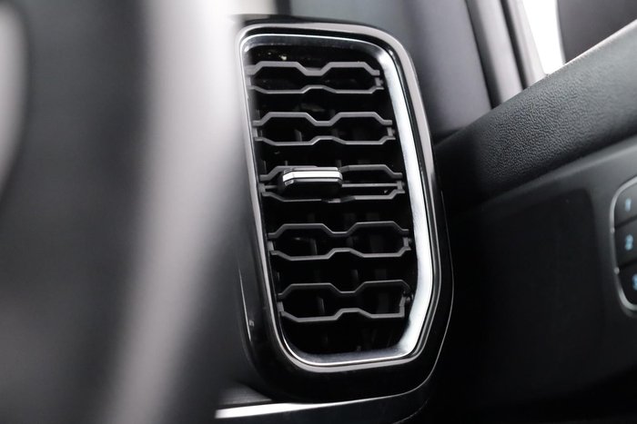 2023 Ford Everest Sport