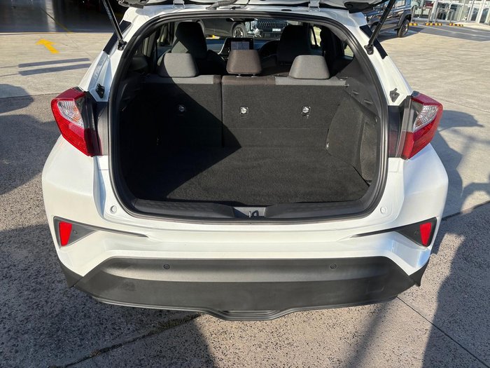 2023 Toyota C-HR GXL