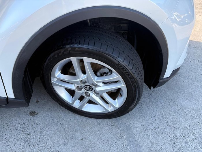 2023 Toyota C-HR GXL