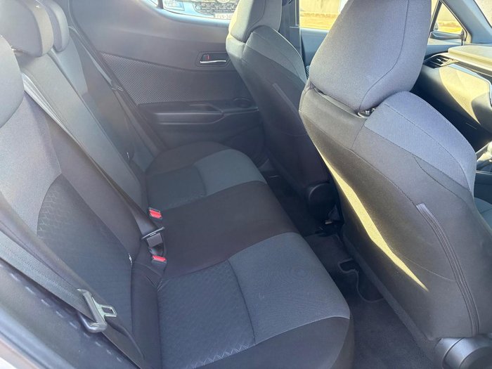 2023 Toyota C-HR GXL