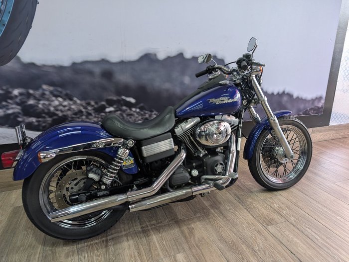 2006 HARLEY-DAVIDSON FXDBI DYNA STREET BOB BLUE