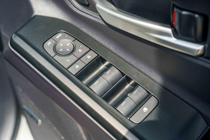 2025 Subaru Solterra AWD Touring