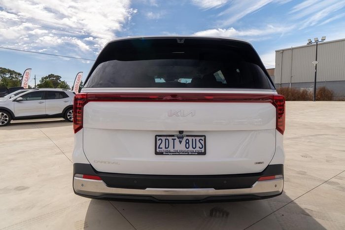 2024 Kia Carnival GT-Line HEV