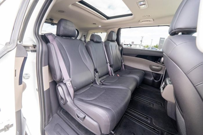 2024 Kia Carnival GT-Line HEV