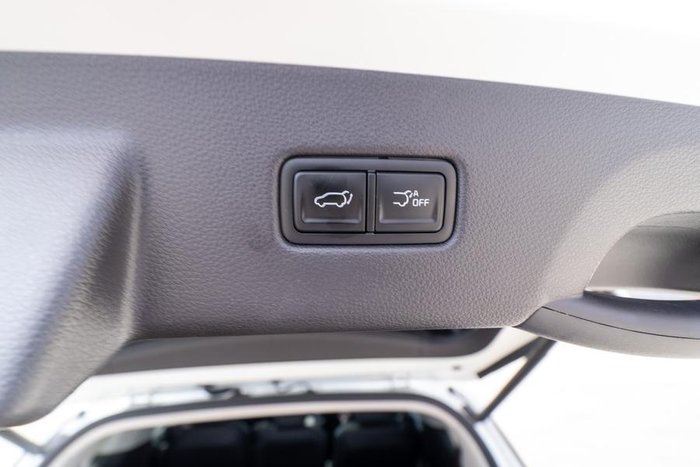 2024 Kia Carnival GT-Line HEV