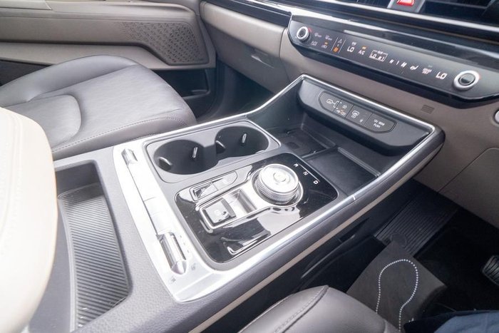 2024 Kia Carnival GT-Line HEV