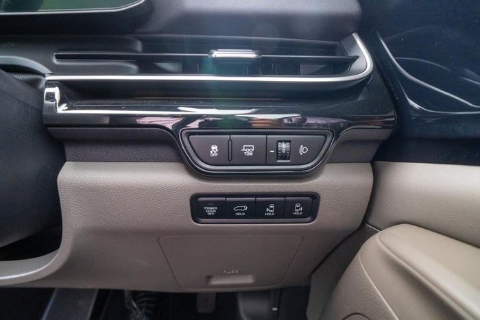 2024 Kia Carnival GT-Line HEV