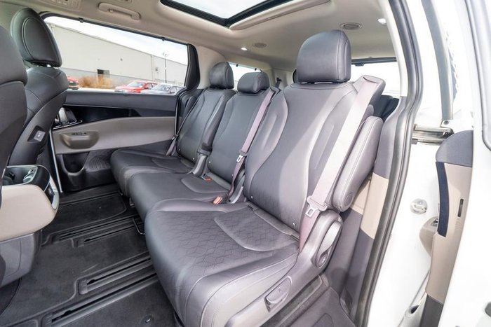 2024 Kia Carnival GT-Line HEV