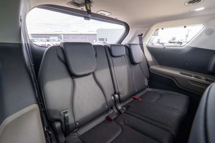 2024 Kia Carnival GT-Line HEV