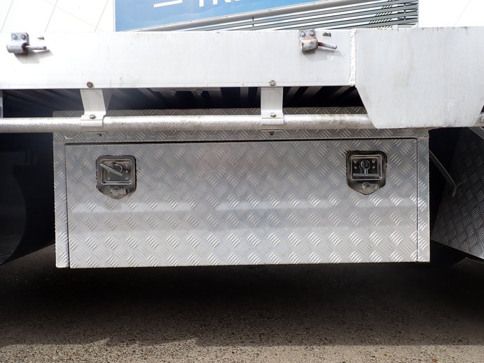 2017 ISUZU FSR 140-260