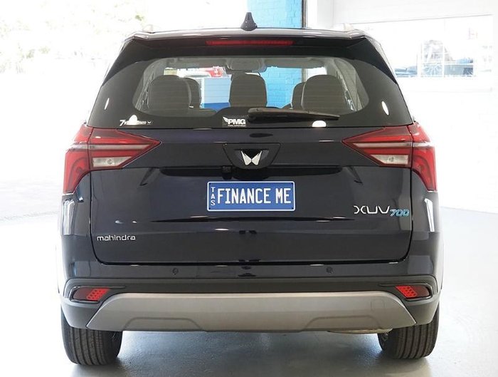 2025 Mahindra XUV700 AX7L