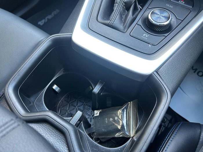 2024 Toyota RAV4 XSE