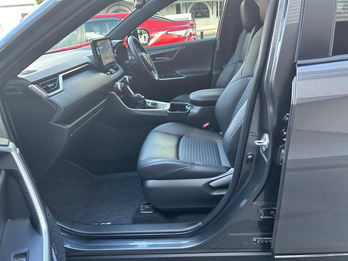 2024 Toyota RAV4 XSE