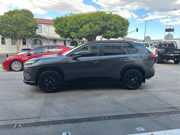 2024 Toyota RAV4 XSE