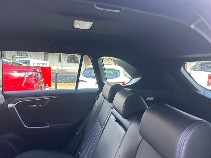 2024 Toyota RAV4 XSE