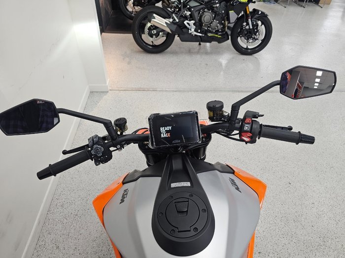 2023 Ktm 1290 SUPER DUKE R Orange