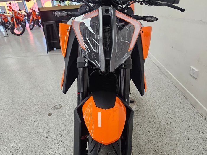 2023 Ktm 1290 SUPER DUKE R Orange