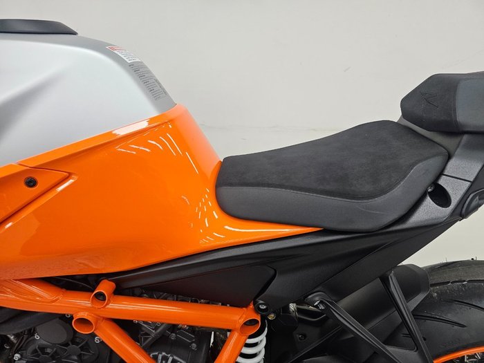 2023 Ktm 1290 SUPER DUKE R Orange