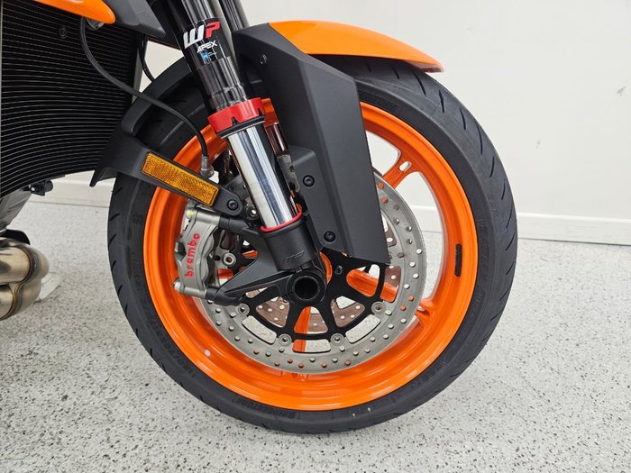 2023 Ktm 1290 SUPER DUKE R Orange