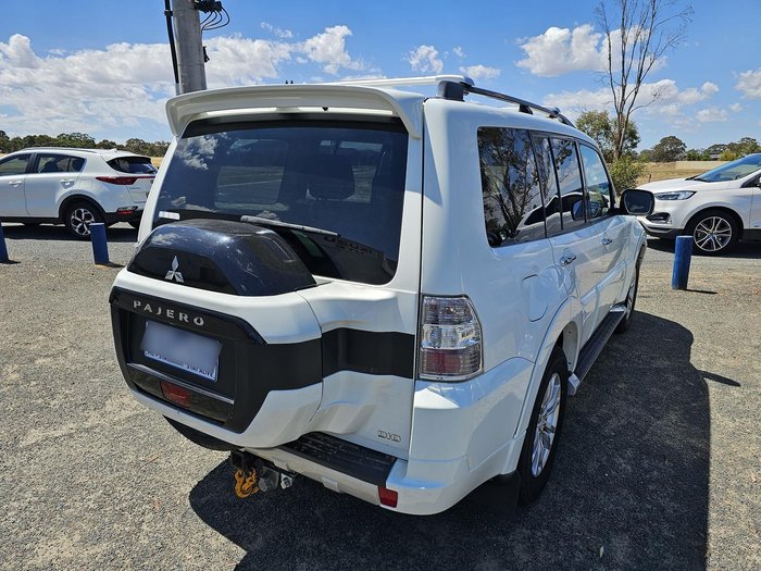 2014 Mitsubishi Pajero GLX