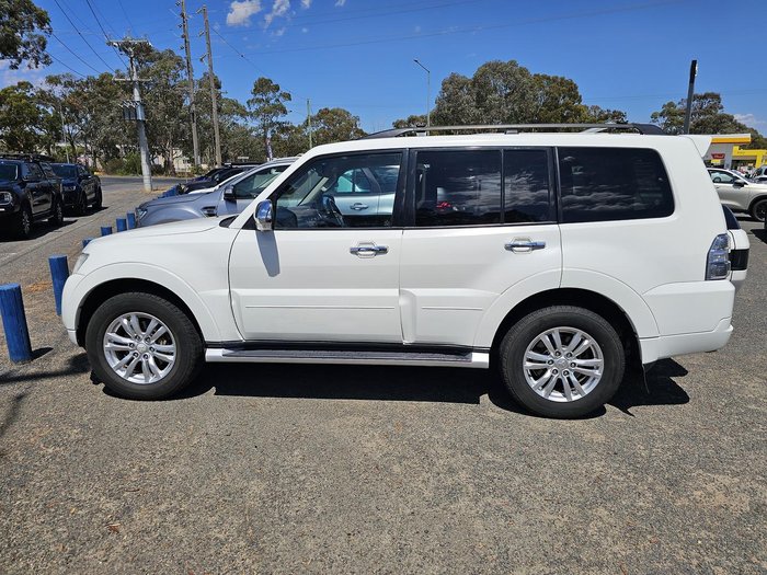 2014 Mitsubishi Pajero GLX
