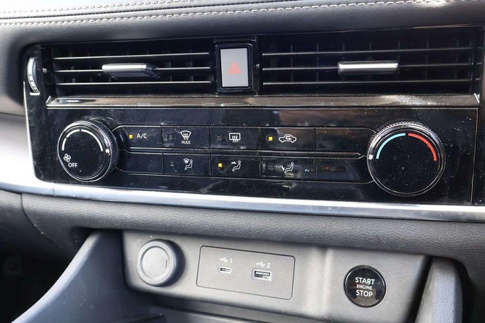 2024 Nissan X-TRAIL ST