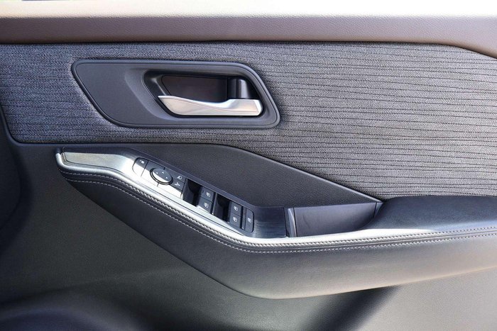 2024 Nissan X-TRAIL ST