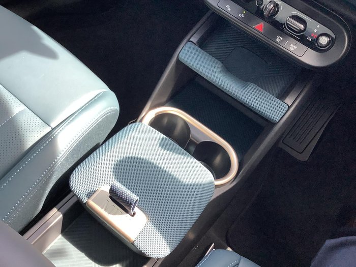 2024 MINI Countryman C Favoured