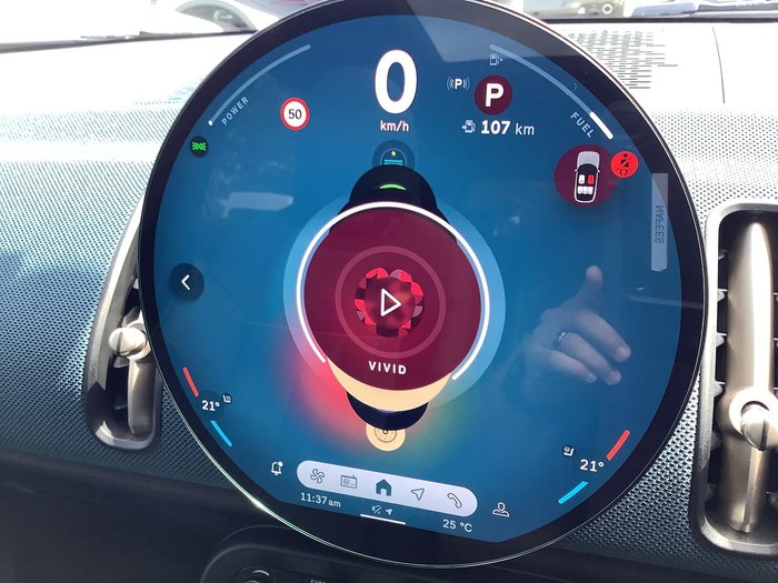 2024 MINI Countryman C Favoured