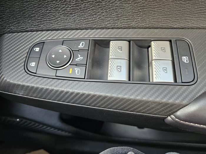 2026 Mitsubishi Outlander LS