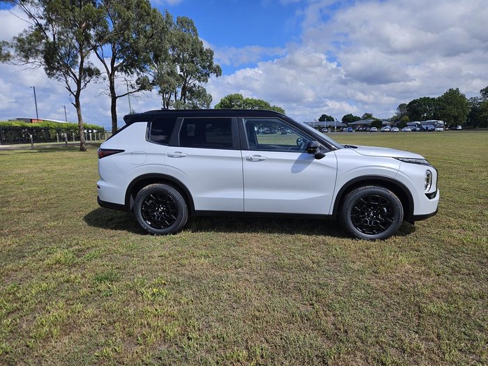 2026 Mitsubishi Outlander LS