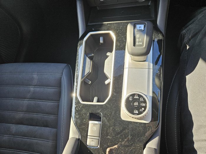 2026 Mitsubishi Outlander LS