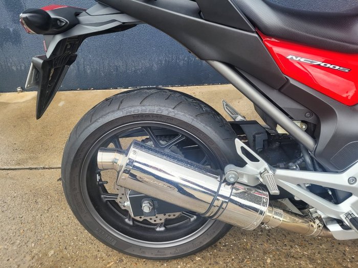 2012 Honda NC700SA RED/WHITE