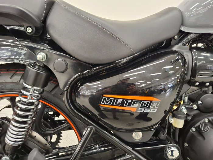 2026 Royal Enfield METEOR 350 FIREBALL grey