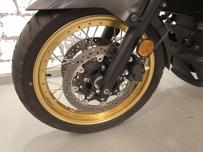 2019 Suzuki V-Strom 650XT (DL650XA) V-Strom Yellow