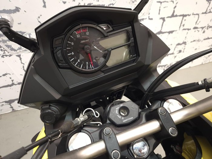 2019 Suzuki V-Strom 650XT (DL650XA) V-Strom Yellow