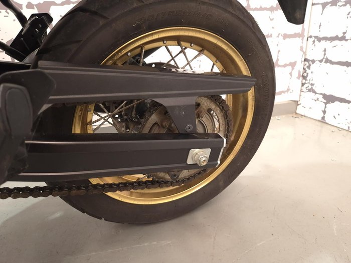 2019 Suzuki V-Strom 650XT (DL650XA) V-Strom Yellow