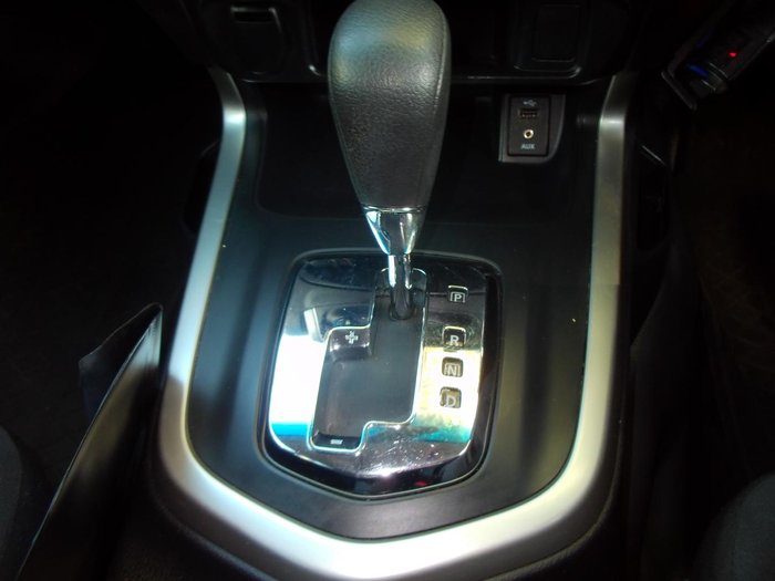 2017 Nissan Navara RX