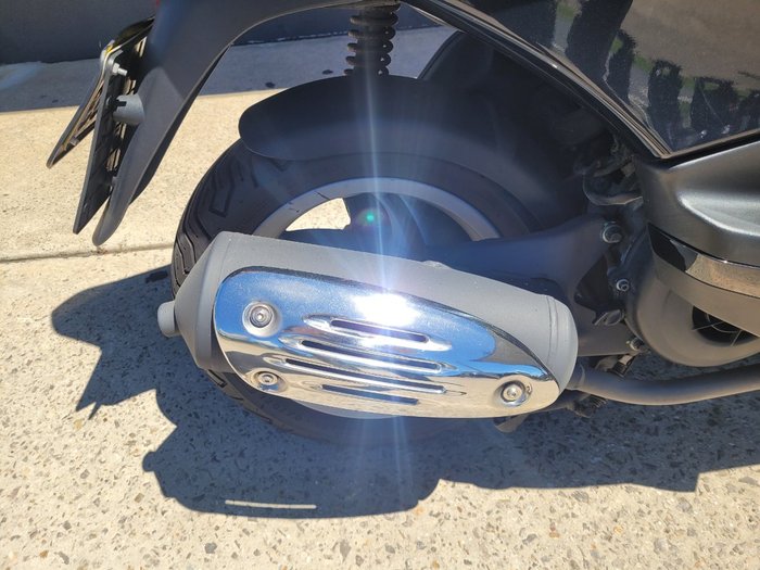 2020 PIAGGIO FLY 150 BLACK