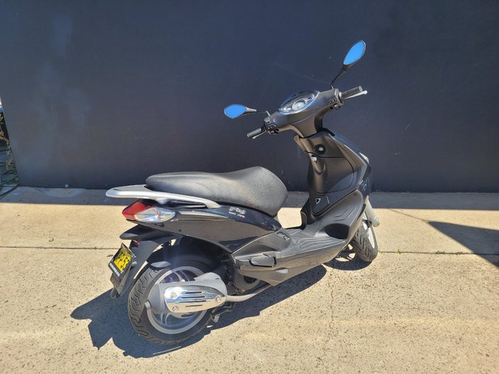 2020 PIAGGIO FLY 150 BLACK