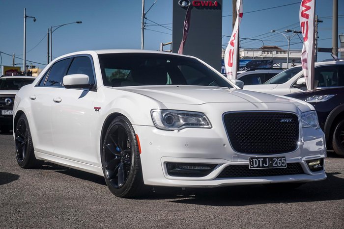 2018 Chrysler 300 SRT Core