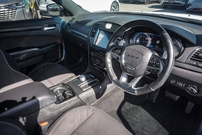 2018 Chrysler 300 SRT Core